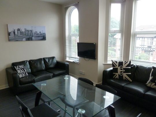 5 bedroom flat to rent - Photo 1