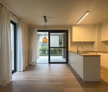 Appartement te huur in Genk voor € 1.025 met 2 slaapkamers - Photo 2
