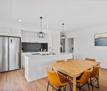 2/25 Macadamia Cct, Park Ridge, Qld 4125 - Photo 5