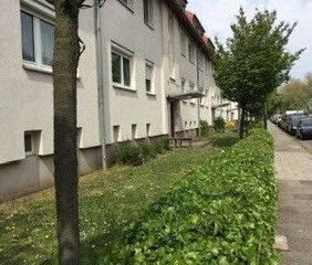 Neue Wohnung, neues Glück! 2,5-Zi.-Wohnung mit Ausblick - Photo 1