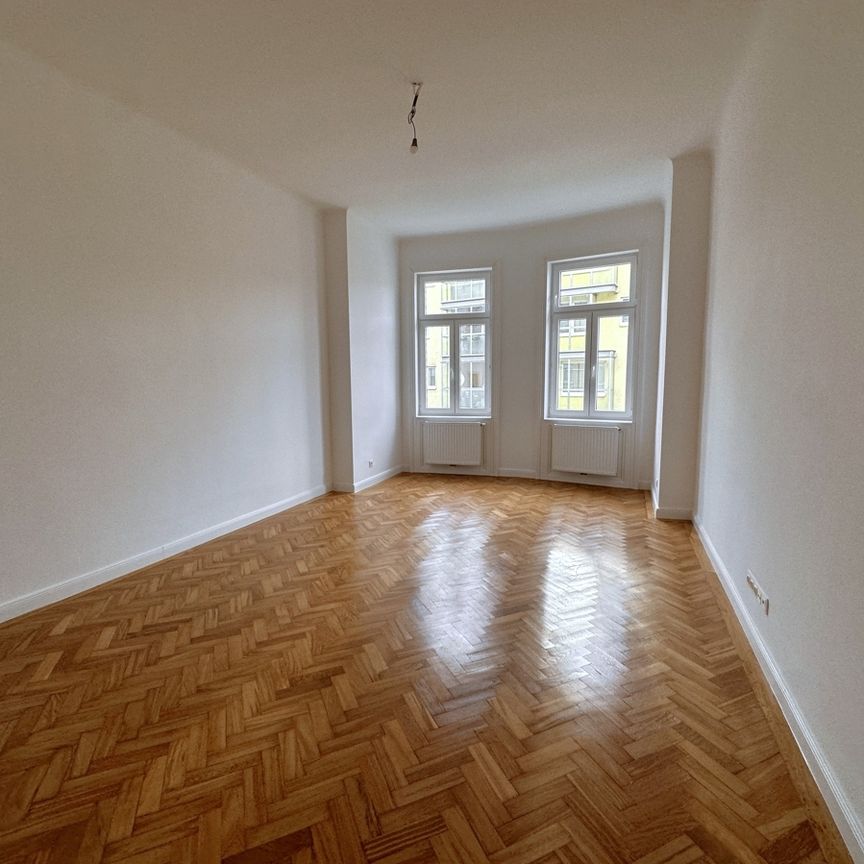 Generalsanierte 2-Zimmer-Altbauwohnung I WG geeignet - Photo 1