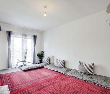 Meadfield Road, Langley, SL3 - Photo 2