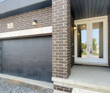 For Lease - 127 Laugher Avenue, Welland, Ontario - Photo 4