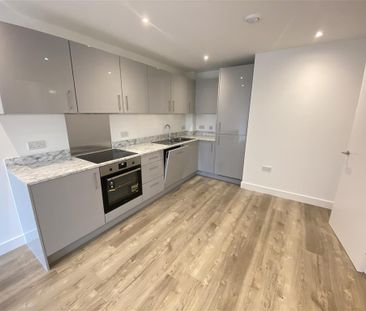 Dacorum Way, Hemel Hempstead - Photo 1