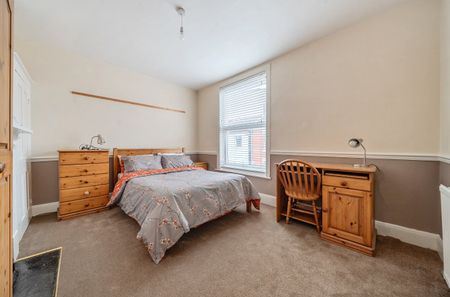 3 bedroom terraced house to rent - Photo 2