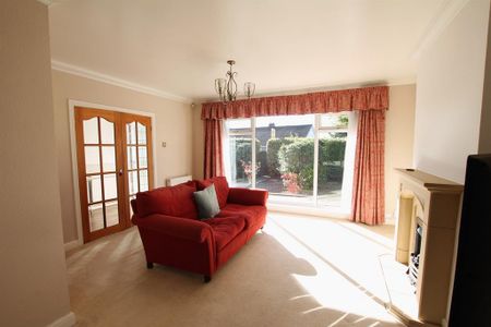 3 bedroom bungalow to rent - Photo 2