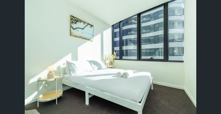 Fully Furnished Stylish and Modern Apartment in Footscray - Photo 5