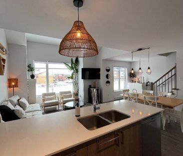 Condo 5 1/2 - Condo 3 chambres et 1.5 sdb Laval Sainte-Rose - Photo 3