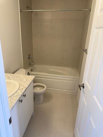 For Lease - 39 Gunnel Road, Welland, Ontario - Photo 5