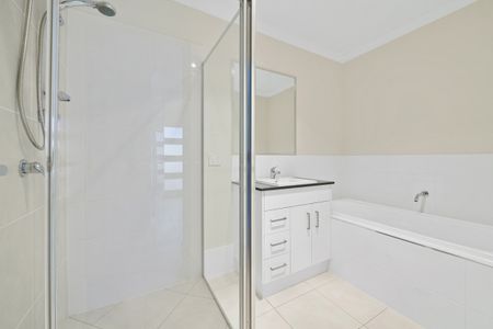 Modern Three Bedroom Unit - Photo 4