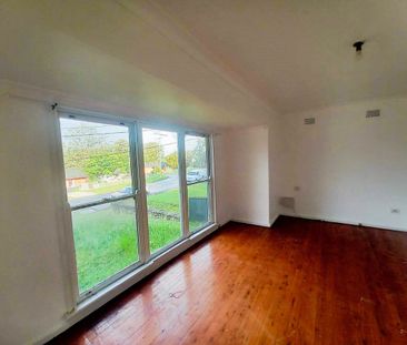 2-Bedroom Home in Vibrant Penrith - Your Peaceful Retreat awaits! - Photo 1