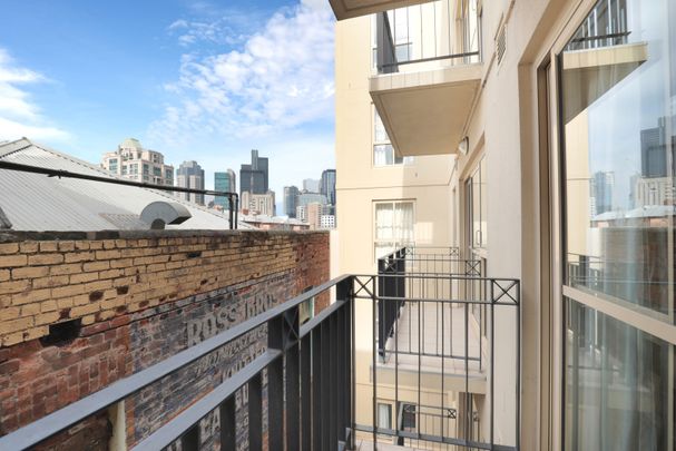 305/2-9 Finlay Place, Carlton VIC 3053 - Studio For Rent | Domain - Photo 1