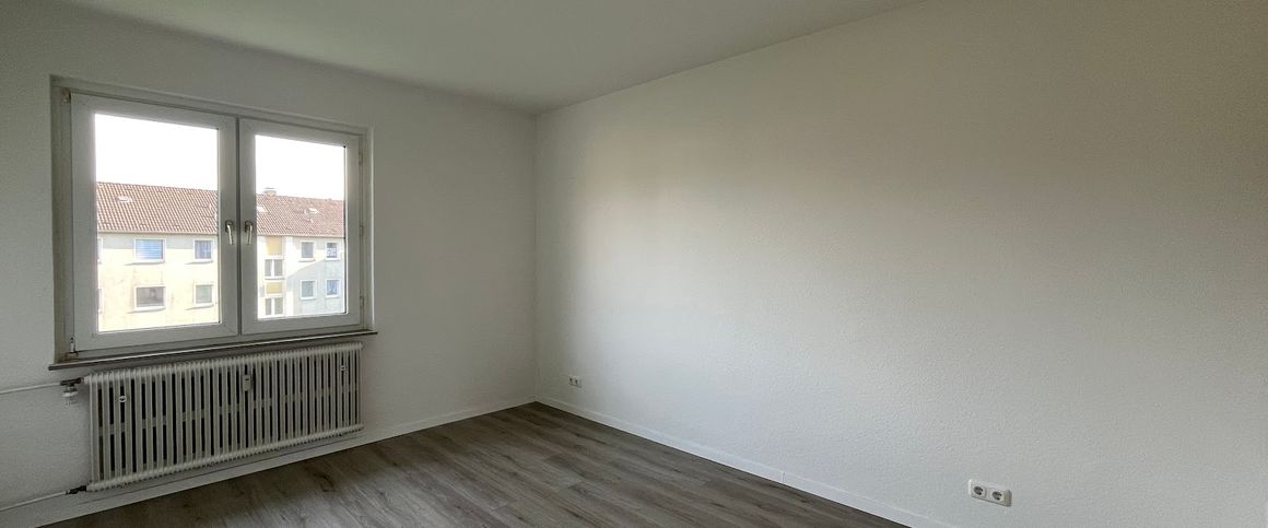 Moderne 2,5 Zimmer Wohnung mit offener Küche - Photo 1