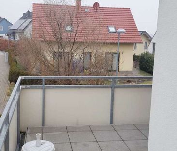 Moderne 3 Raum-Wohnung mit Balkon &amp; Stellplatz | Erfurt - Marbach - Photo 6