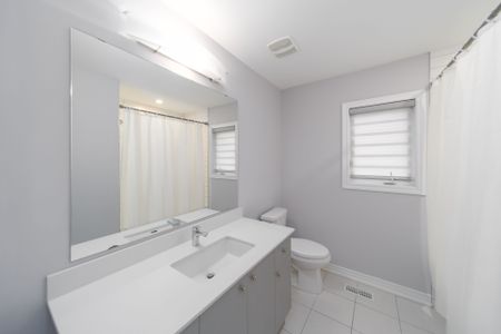 For Lease - 1396 Lawson Street, Innisfil, Ontario - Photo 4