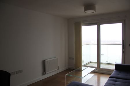 2 Bed Flat, Barge Walk, SE10 - Photo 2