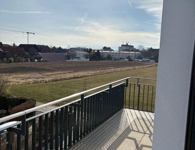 Exklusive Dachgeschosswohnung mit Teilmöblierung - Foto 1