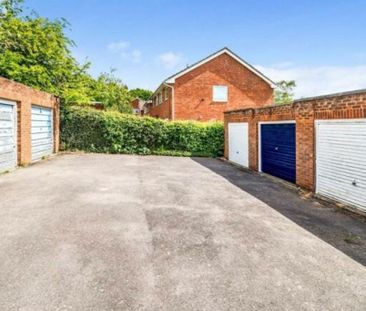 2 bedroom maisonette to rent - Photo 1