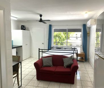 9 Triton Lodge/4 Triton Crescent, Port Douglas QLD - Photo 5