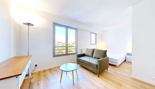 GRAND STUDIO MEUBLÉ - LA GARENNE - Photo 1