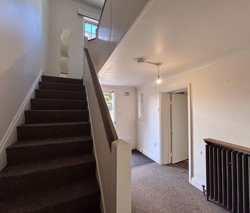 1 bedroom in a house share to rent - Photo 6