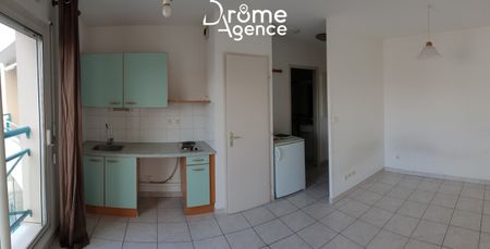 Location Appartement 1 pièce 21m² VALENCE 26000 - Photo 3
