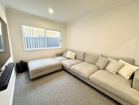 Spacious 3-Bedroom Modern Unit - Riverside Estate, Old Bar - Photo 4