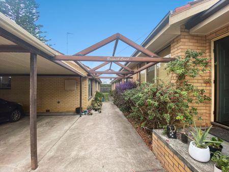 2/37-39 Clarke Street Street, Newtown - Photo 3