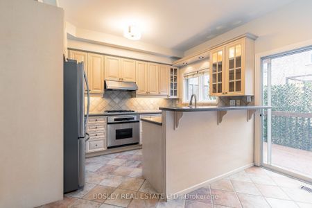 For Lease - 15 Bluewater Court, Toronto, Ontario - Photo 5