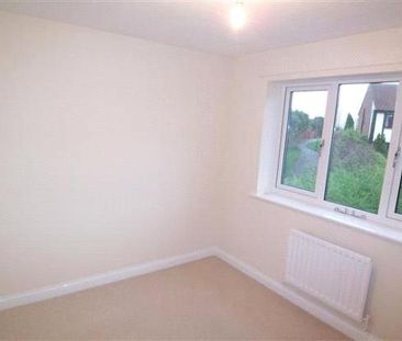 4 bedroom detached house to rent - Photo 4