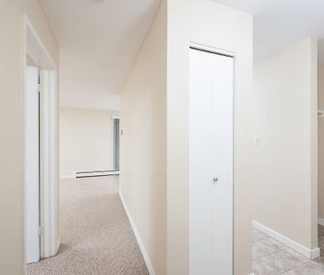 Lyndon Court - Photo 1