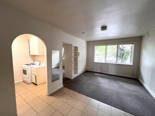 Charming and cosy apartment in the heart of St Kilda - Photo 1