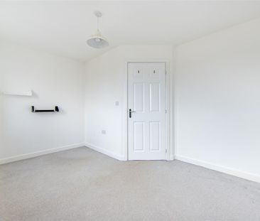 3 bed town house to rent in Osprey Walk, Newcastle Upon Tyne, NE13 - Photo 5