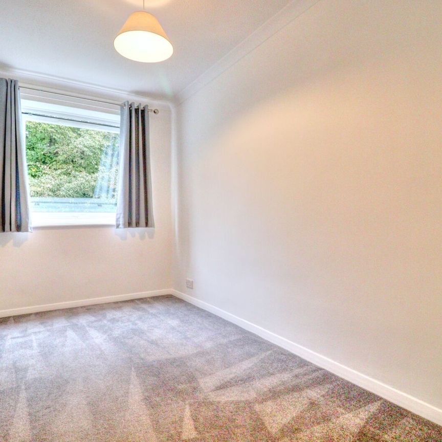 2 bedroom flat to rent, - Photo 1