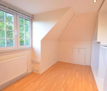 4 bedroom bungalow to rent - Photo 2