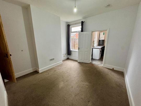 2 bedroom house to rent - Photo 1