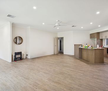 Spacious 4-Bedroom Family Home in Leeming - Photo 6