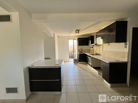 Maison T6 LE BROC à louer - Photo 4