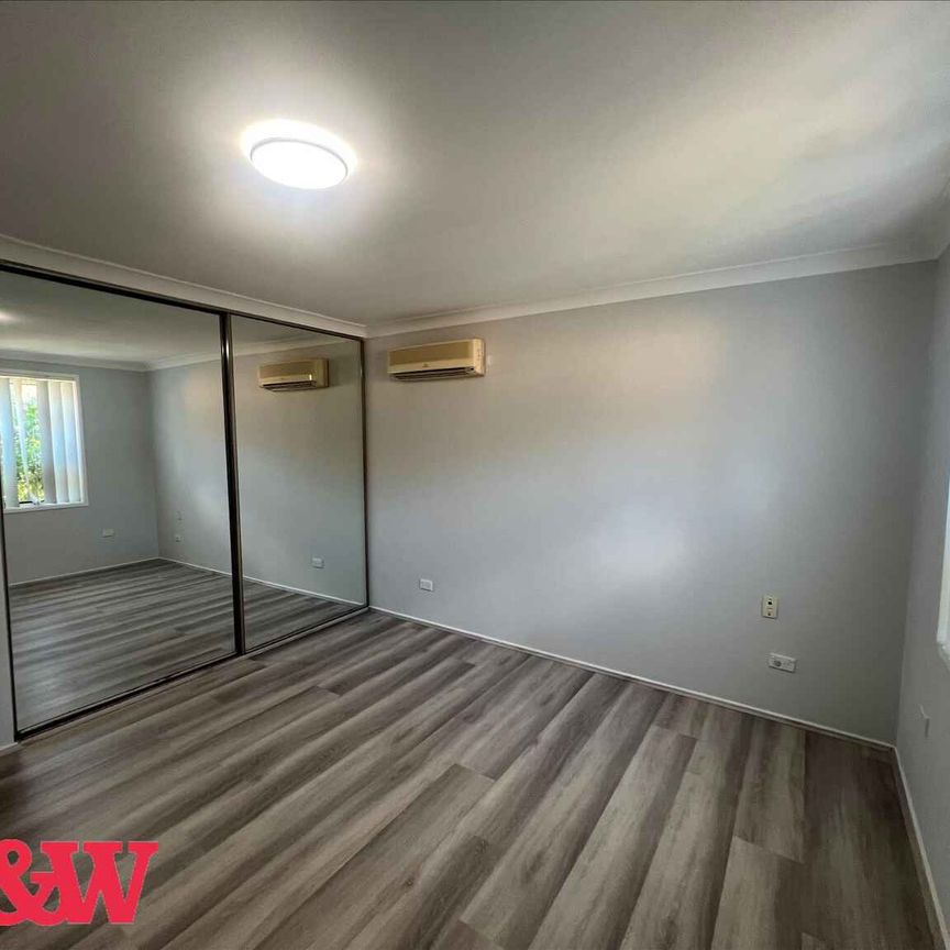 UPDATED FAMILY HOME !! - Photo 1