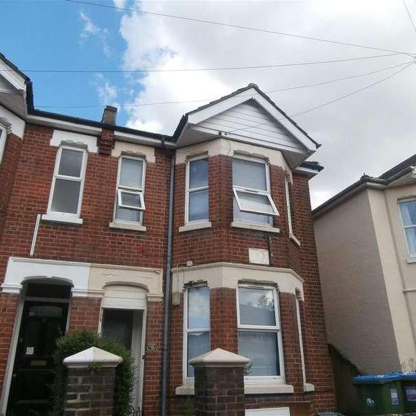 Newcombe Road, Southampton, SO15 - Photo 1