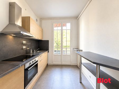 Location Appartement 4 pièces 120m² RENNES 35000 - Photo 5