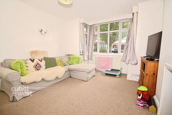 3 bedroom end of terrace house to rent - Photo 1