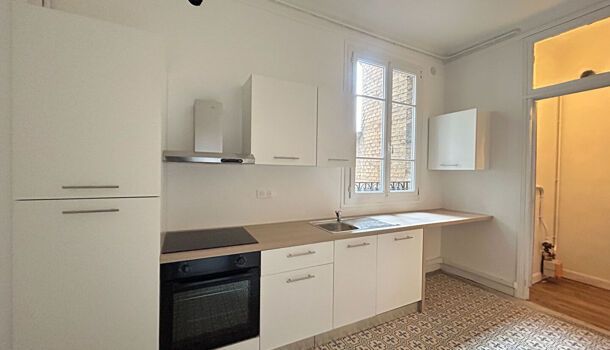 Appartement 5 pièces 109m2 REIMS 1 380 euros - Photo 1