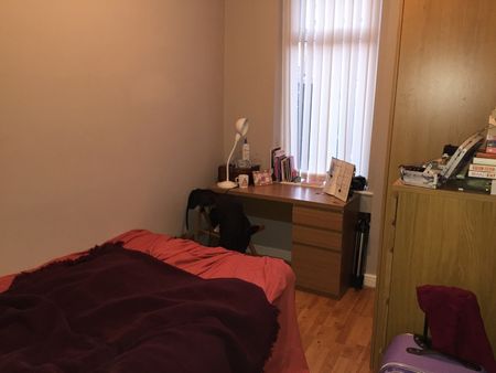 Warwick Street - Photo 3