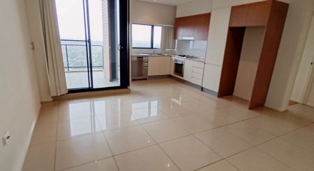 2 bed 2 bath - Photo 2