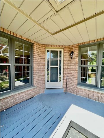 For Lease - 393 Pickering Crescent, Newmarket, Ontario - Photo 5