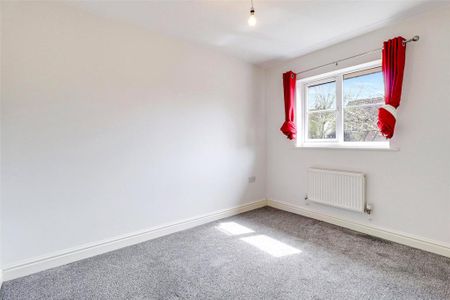 3 bedroom terraced house to rent - Photo 3