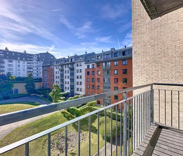Ixelles Hospital: Beautiful modern apartment + balcony - Photo 4
