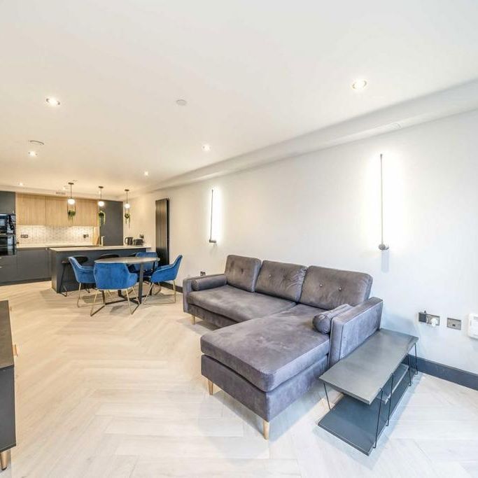 2 bedroom flat to rent - Photo 1