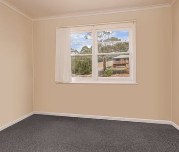 Comfortable Home in Claremont - Photo 1